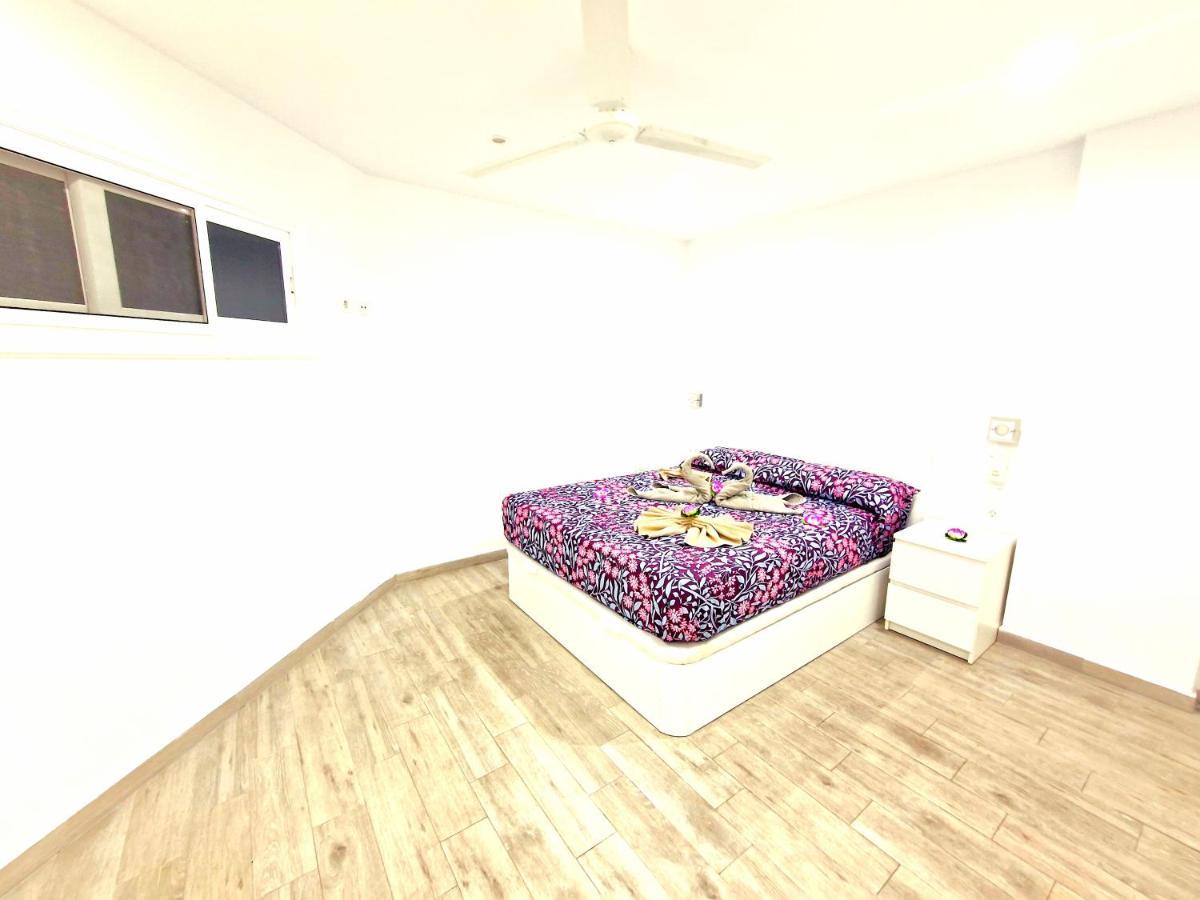 Luxury San Marino Apartment & Pool View Los Cristianos  Exterior photo